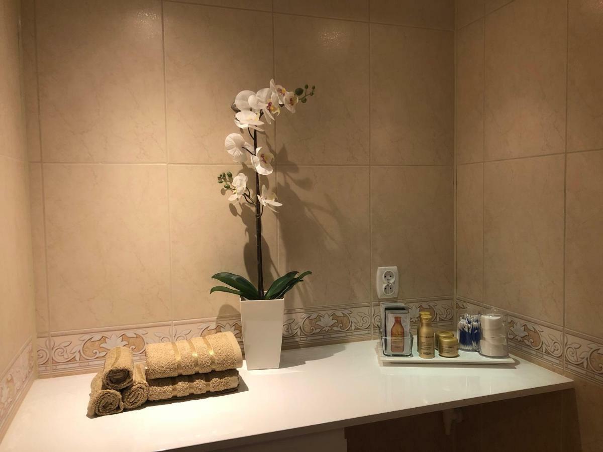 Apartament 69 Metro Lägenhet Warszawa Exteriör bild